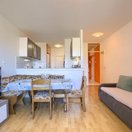 Apartment Stefan พูลา ภายนอก รูปภาพ